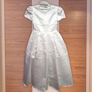 Girls White Beaded First Communion or Flower Girl Dress – Size 5-6